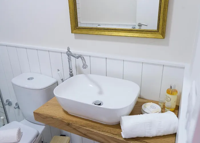 Casa Da Ana Boutique לינה וארוחת בוקר